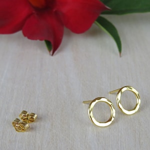 Open Circle Earrings, 14k Gold Filled Earrings, Simple Everyday Earrings, Minimalist Earrings, Round Stud Earrings, Dainty Earrings