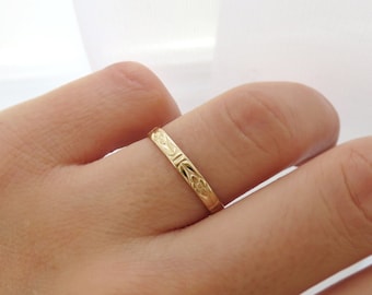 14k Gold Ring, 14k Gold Pattern Ring, Gold Ring, Floral Ring, Gold Stack Ring, Simple Gold Ring, Wedding Band, Wedding Ring, 14k Gold, 2.8mm