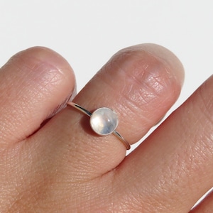Rainbow Moonstone Ring, Silver Moonstone Ring, Round Moonstone Ring, Moonstone Ring, Sterling Silver, June Birthstone, Natural Moonstone