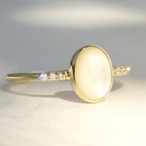 14k Gold Ring, Gold Pearl Ring, Pearl Ring, Pearl Ring with Diamonds, 14k Gold Diamond Ring, Promise Ring, Engagement Ring, Bride Jewelry