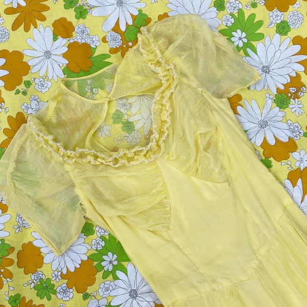 Beautiful Yellow Chiffon 1940s Formal Gown by Harlene- M