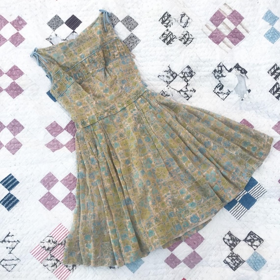 Vintage 1950’s Cotton Tiki Print Dress- Summer- M