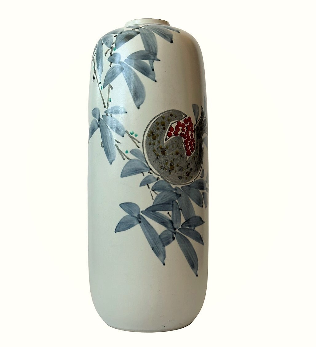 Yamada Ryuzan Kutani Wear Japanese Marked Ceramic Tall Pomegranate Vase.