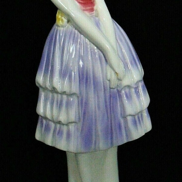 Constantin Holzer-Defanti Manner German Art Deco Porcelain Figure Statuette. Marked.