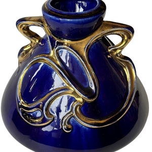 Sarreguemines France Art Nouveau majolica cobalt blue porcelain 2 handles vase. Circa 1900s