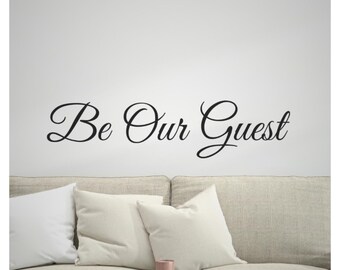 Sticker Be Our Guest-deur – Welkomstbord gastenkamer – Airbnb-ingang of woondecoratie
