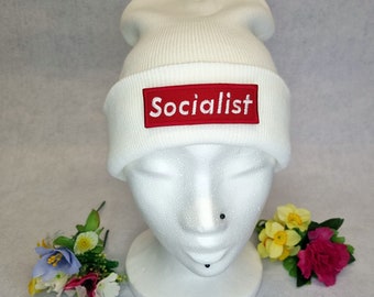 Gorro bordado socialista. (más colores disponibles bajo pedido)