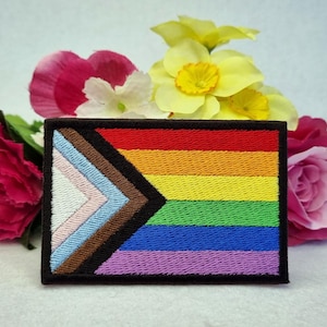 Aufnäher mit Regenbogenfahne für den Fortschritt. Aufbügeln, Klettverschluss oder Aufnähen! LGBT - LGBTQ+ - Gay - Queer - Trans