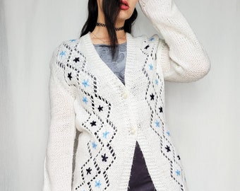 カーディガン Vintage.90s HandMade Applique Cardigan Vintage Embroidered Knit Cardigan: 90s Boho Hippie Sweater (L/XL