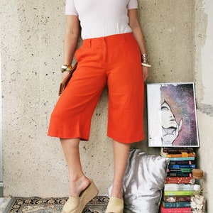 Orange linen long shorts, Vintage 80s minimalist Scarlet red linen Bermuda shorts, retro woman clothing, Woman summer shorts, S-M size