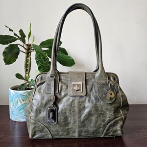Vintage 90s green leather frame shoulder purse handbag