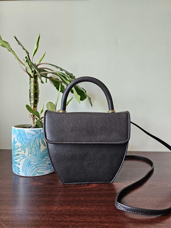 Vintage 90s Brown Leather Minimalist Small Clutch Shoulder Bag