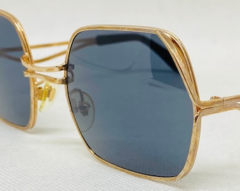 Authentic Vintage ARNETTE Steel Swinger
3002 - 501/71 Metal Sunglasses Italy ARNETTE Steel Swinger 3002 501/71 Vintage Sunglasses  main image 2