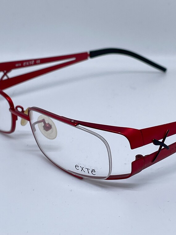 52 17 135 glasses shop