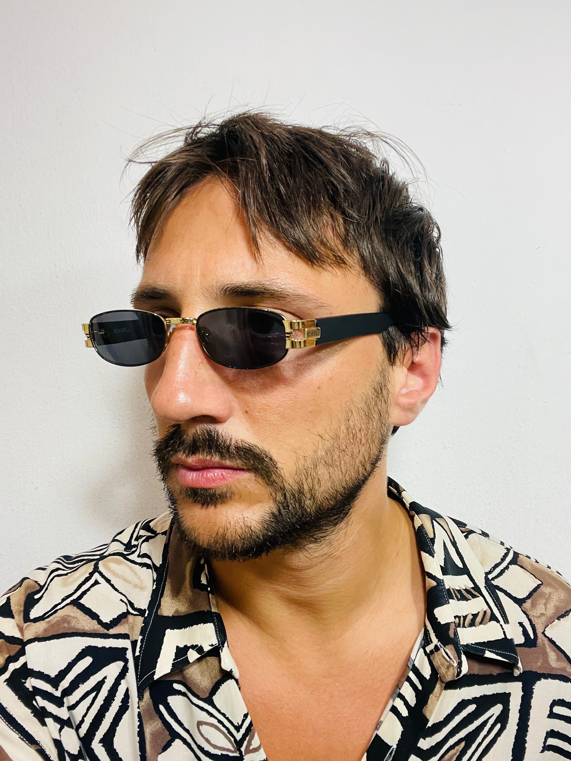 VERSACE デモレンズ 90sヴィンテージロゴ フレーム ユニセックス VERSACE デモレンズ 90sヴィンテージロゴ フレーム ユニセックス
