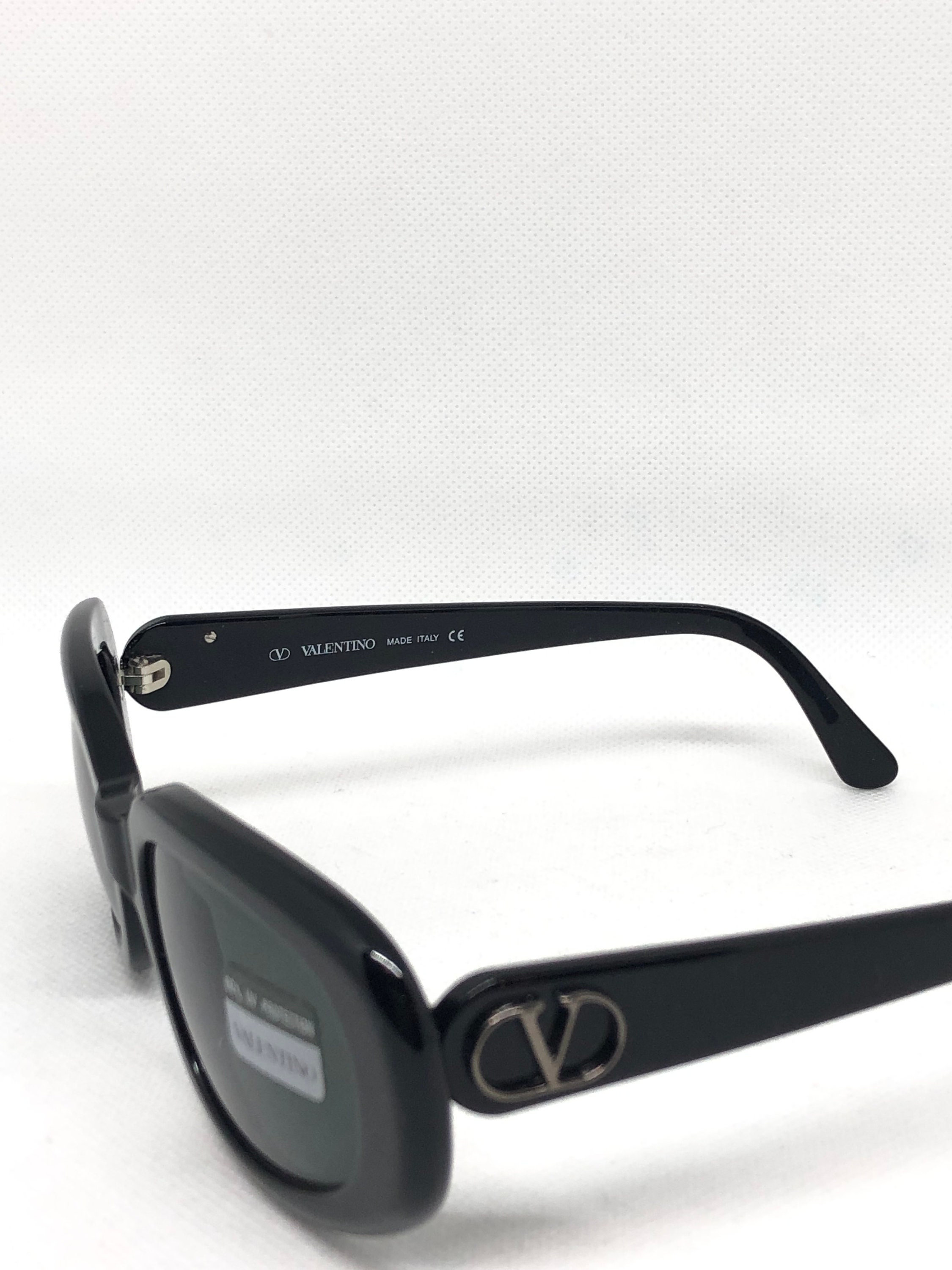 valentinogaravani★70年代ヴィンテージ　サイドスリット　レトロ VALENTINO V701 130 140 Vintage Sunglasses, DEADSTOCK - Etsy