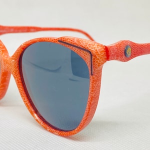 CHRISTOPHER D. 82l 0031 52 18 vintage sunglasses DEADSTOCK