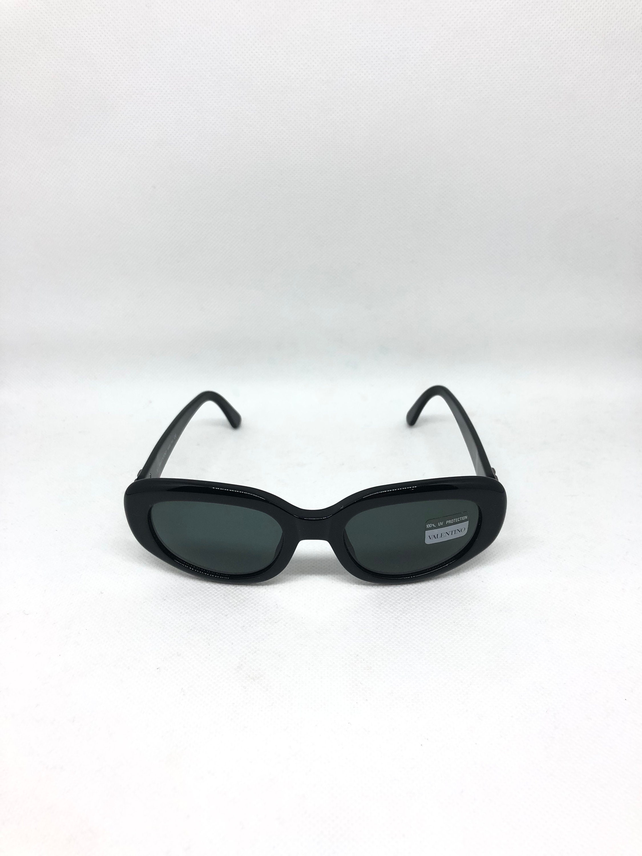 Valentino V701S Sunglasses Valentino VIII VLS 102A Sunglasses - US main image 2