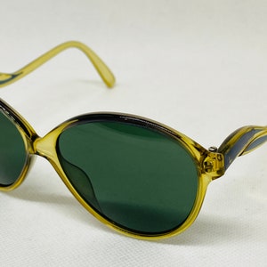 TERRI BROGAN  8634 50 53 12 vintage sunglasses