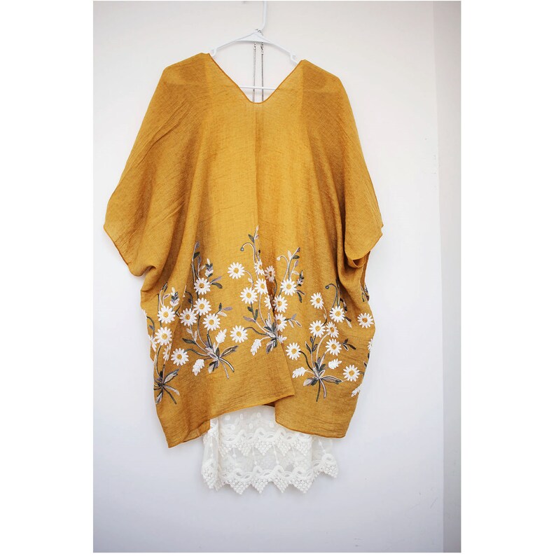 Long Kimono Peach Flowers - Mint Green main image 0