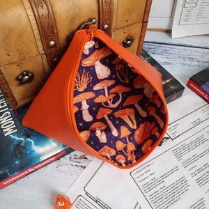Handmade Orange Mushroom Dice Bag for Dungeons and Dragons Dice Sets, Tokens, RPG, TTRPG, DND, Bag of Holding