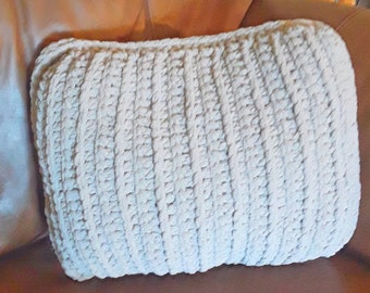 Braided Throw Pillow **pattern only