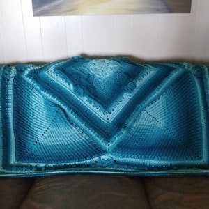 Atlantis Crochet Blanket Pattern, Crochet blanket pattern, Crochet tutorial, photo tutorial, teal blanket pattern