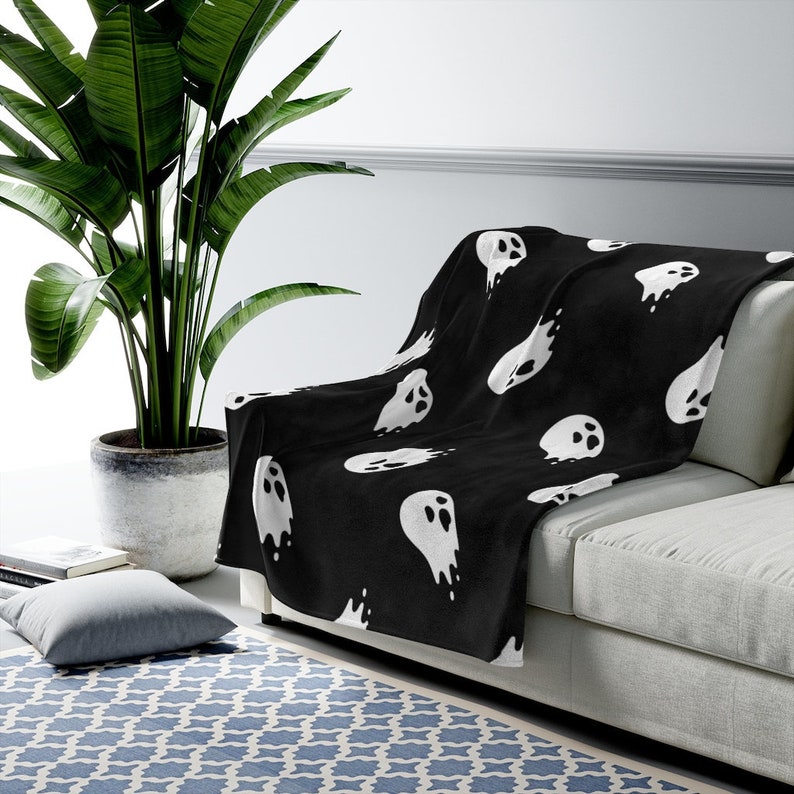 Spooky Basket Ideas for Girlfriend or Boyfriend