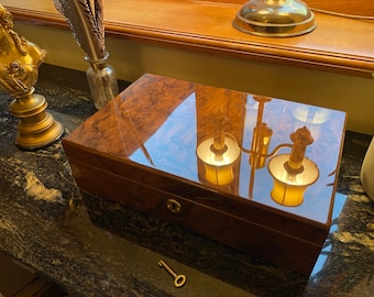 Handmade Watch Box (10 Compartments) - High Gloss Burr Walnut