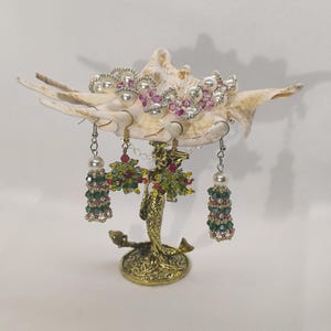 Handgemaakte schelpoorbellen standaard: Coastal Ocean Decor