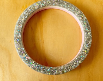 Tri Resin Glitter Circle Bangle/Bracelet in Baby Pink, White and Holographic Silver Glitter | Size Small 6.5cm