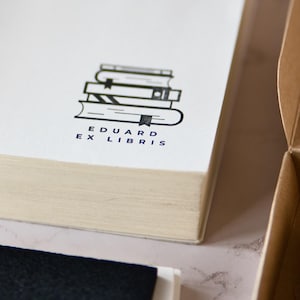 Custom ex libris stamp with book stack and name, personalized book stamp for readers, bookplate stamp gift for book lovers, original stamp