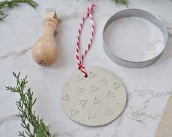 Mini deatlhy hallows texture clay stamp, handmade geeky clay Christmas tree ornaments, Geeky holiday home decoration DIY, magical themed