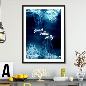 Impresión de neón "Good Vibes Only Ocean": arte de pared de surf, póster con frase sobre olas, decoración costera de verano