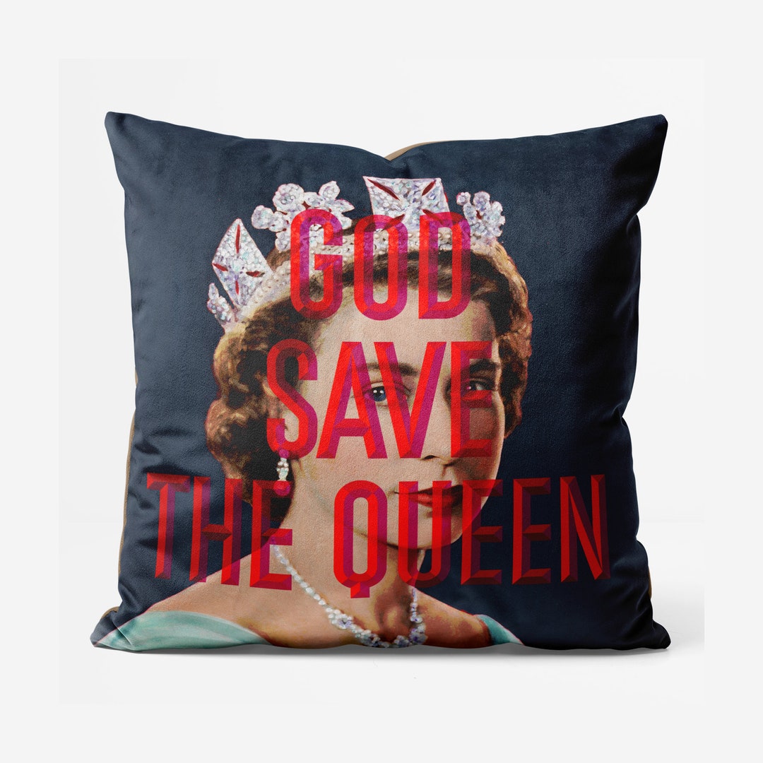LARGE SQUARE CUSHION QUEEN OF KINGS main image 0