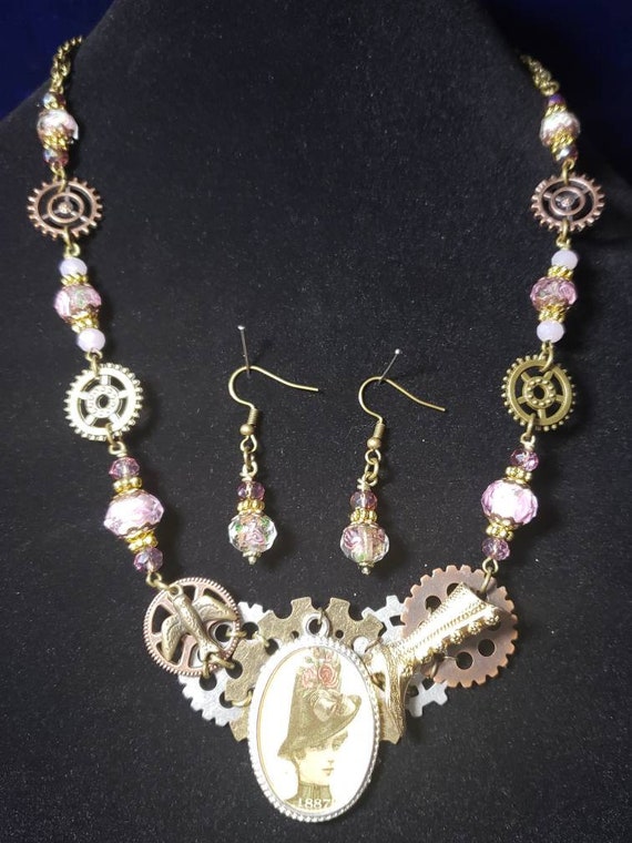 Steampunk Cameo Ear Rings Choker Set Steampunk Cameo Ear Rings Choker Set