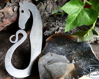 Traditional Flint & Steel Fire Striker &#39;Viking Horse&#39; for Fire Lighting Bushcraft