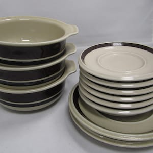 Arabia RUIJA Series Hand Painted bowls and plates, Pattern by Raija Uosikkinen Finland *set of 11*