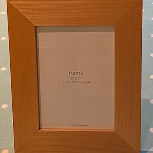 Casa Vintage retro de Fraser 6 1/2 x 4 1/2 pulgadas decorativa hecha a mano muestra &#39;natural&#39;marco de madera, hecho en Tailandia