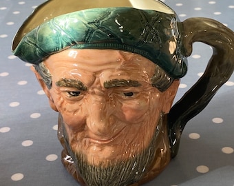 Royal Doulton ‘Auld MAC’ Dzbanek Toby z rzadkimi postaciami, wyprodukowany w Anglii