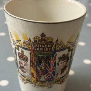 1910-1935 Silver Jubilee King George V & Queen Mary Beaker