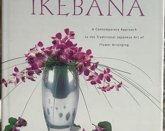 Japanese Flower Arrangement by Wafu Teshigahara --- Vintage 1960s