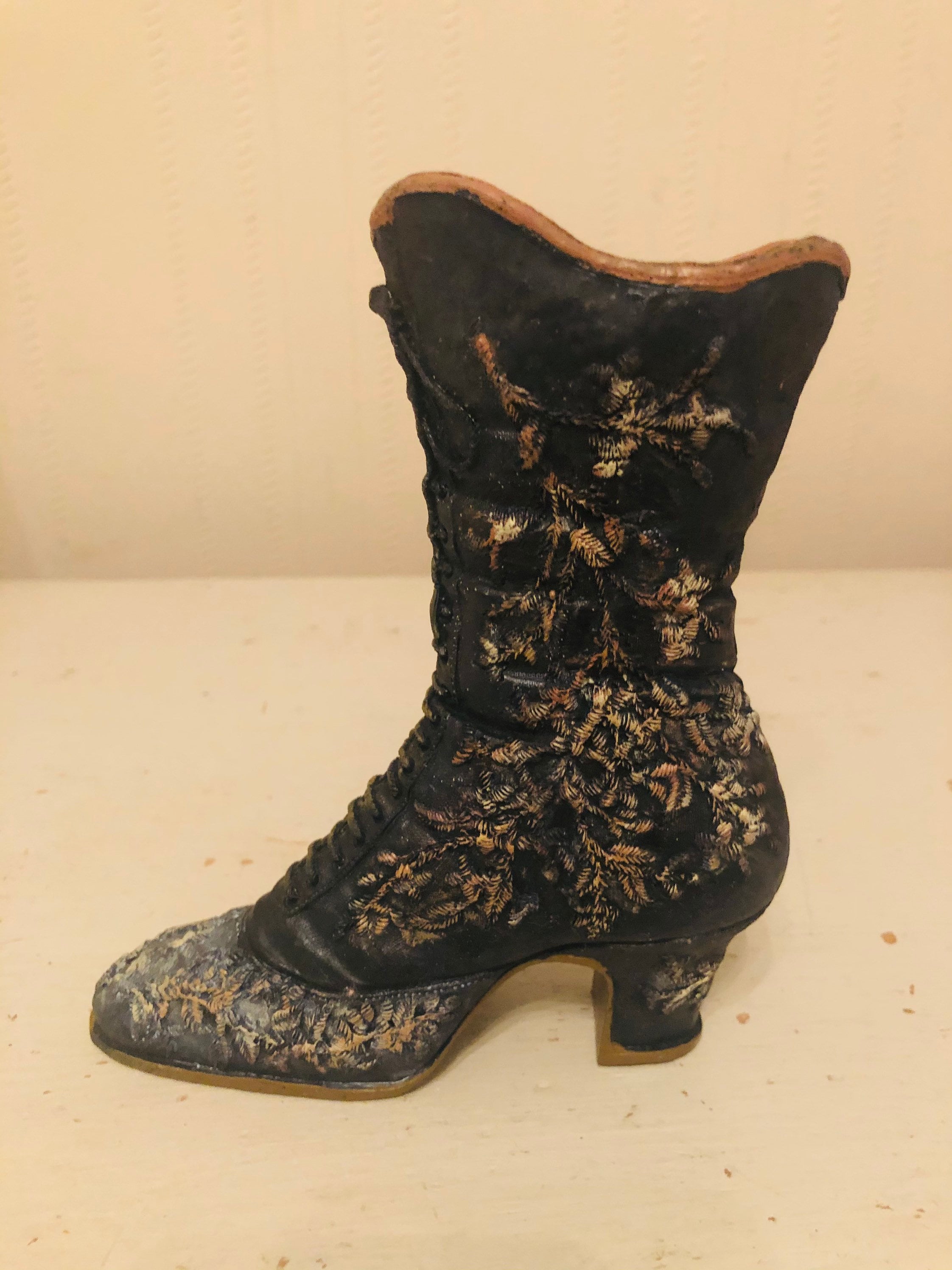 Botas de distinción Estilo victoriano Resina Bota Figura por | Etsy España