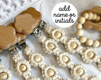 Pacifier Clip Personalized With Baby Name or Initials • Daisy Flower • Custom Rattle for Baby Boy or Baby Girl Gift
