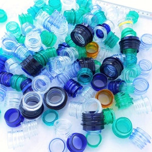 Perline colorate di plastica riciclata, materiali per bigiotteria, riciclo creativo, diy kit perline dreadlocks, gioielli sostenibili