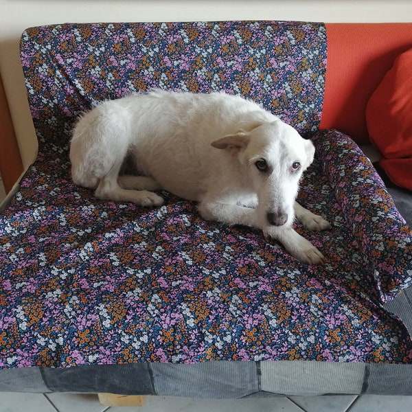 Copri divano cuccia per cani interno zero waste da tessuti riciclati, copertura divano cane fatto a mano in Italia artigianato solidale