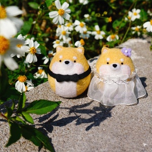 Wool Felted Wedding Shiba Inu Gifts, Needle Felted Dog Hangings Feltart Home Decoration Keychain Feltart Valentine&#39;s Gifts for Dog Lovers