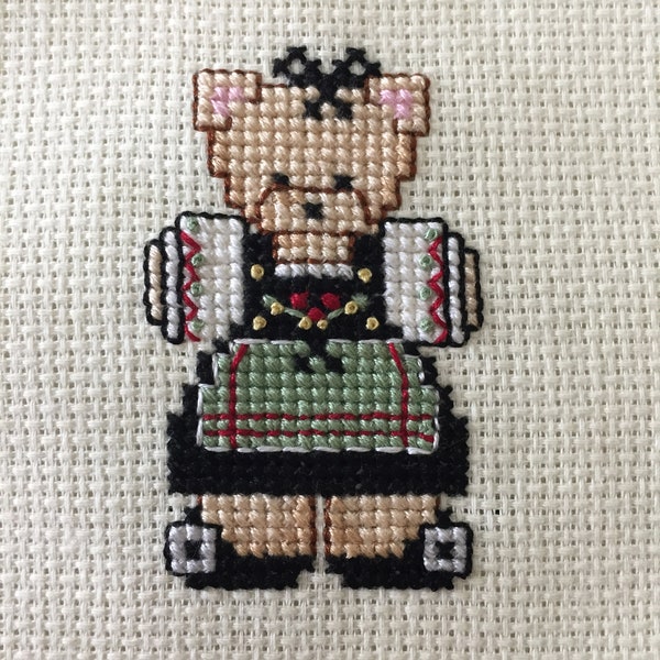 Cross-stitched Bear in traditional Italian dress