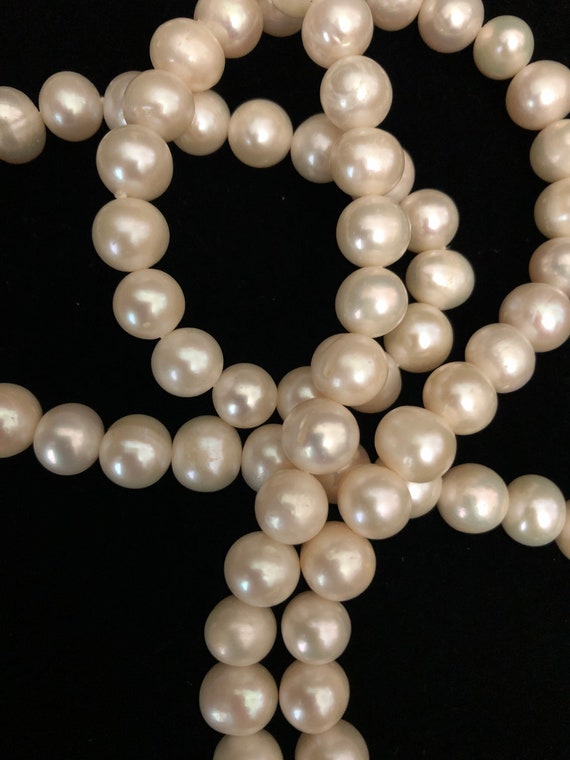 Cultured Freshwater Pearls 18” Strand - image 1