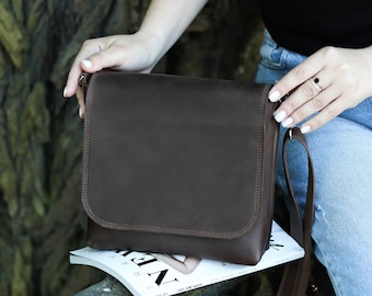 Handmade Shoulder Festival Leather Bag/ Everyday Flap Bag/ Small Leather bag/ Classic Side Bag / Minimalist Brown Crossbody Purse with Strap